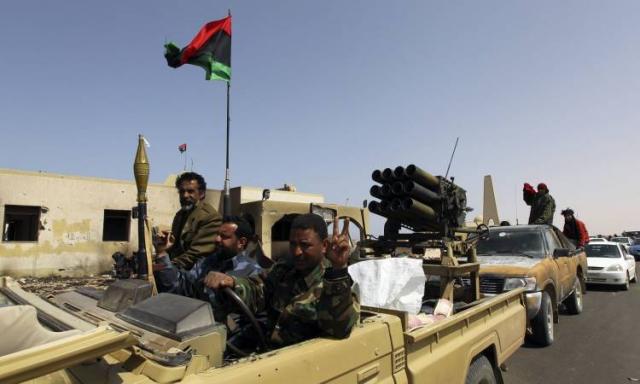 الجيش الليبي يتقدم إلى وسط طرابلس