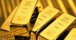 الذهب يهبط مع انتعاش الدولار وسط احتدام توترات التجارة الصينية الأميركية