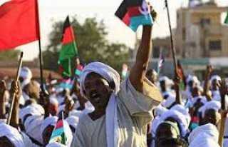 الوحدة الإفريقية: المظاهرات السودانية أدت إلى شلل اقتصادهم بالكامل 