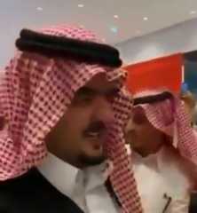 بالفيديو.. ظهور مفاجئ لأمير سعودي في مول بالرياض... هذا ما فعلته النساء