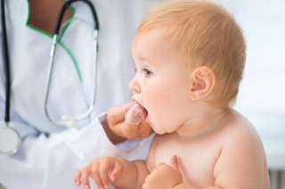 أسباب وأعراض وعلاج نقص الكالسيوم عند الأطفال