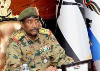 رئيس المجلس العسكري السوداني يؤدي اليمين الدستورية كرئيس للمجلس السيادي