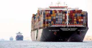 عبور 52 سفينة قناة السويس بحمولة 3.7 مليون طن