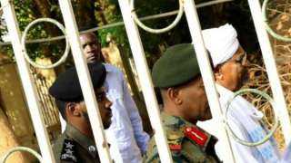 مفوضية العدالة السودانية تدعو لمحاكمة ”المهدي” وتسليم البشير للجنائية الدولية