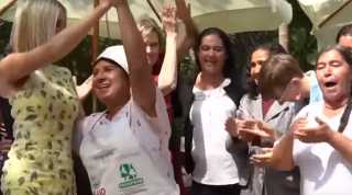 بالفيديو.. إيفانكا ترامب ترقص وسط المارة في باراغواي