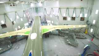 بالفيديو.. مراحل تصنيع طائرة إيرباص A220-300