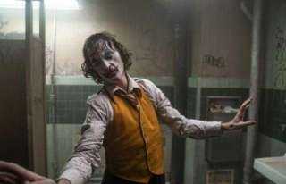 الشرطة الأمريكية توقف عرض فيلم Joker” ” في منطقة شاطئ هانتينجتون
