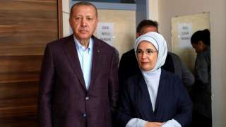 أردوغان يستحضر أصول زوجته العربية أثناء حديثه عن عملية ”نبع السلام”