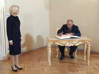 وزير الخارجية يبحث مع رئيسة برلمان لاتفيا برنامج الإصلاح الاقتصادى للحكومة المصرية