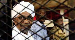النائب العام السودانى يبحث تسليم البشير للجنائية الدولية