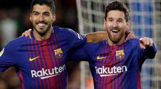سواريز وميسي يقودان تشكيل برشلونة لمواجهة ليفانتي في الدوري الإسباني 