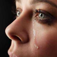 دراسة تؤكد أن البكاء جيد لصحتك