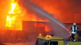 السيطرة على حريق نشب بنزينة في مدينة بدر 