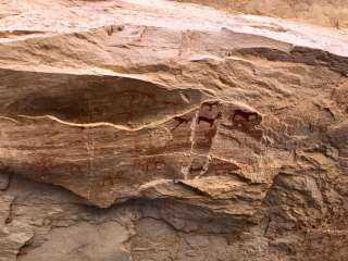 وزارة السياحة: توثيق نقوش أثرية داخل كهف بجنوب سيناء تعود لـ 10 آلاف عام قبل الميلاد