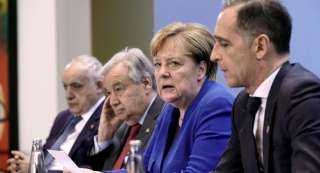 ميركل تحذر أوروبا من إلغاء الاتفاق النووي وتصفه بالـ”معيب”