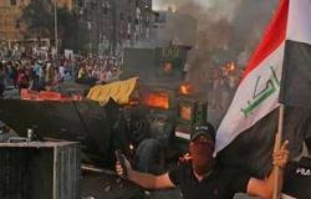  إطلاق نار وحرق خيام المتظاهرين في العراق
