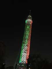  برج القاهره يتزين بعلم الكويت احتفالا بالعيد الوطني