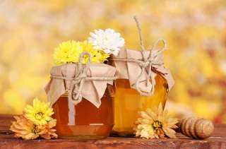 فوائد للعسل لجمال شعرك وبشرتك