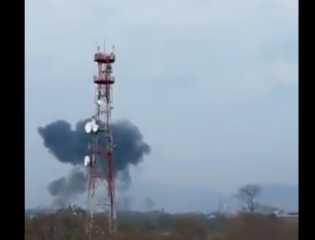 بالفيديو.. تحطم طائرة للقوات الجوية الباكستانية في إسلام آباد