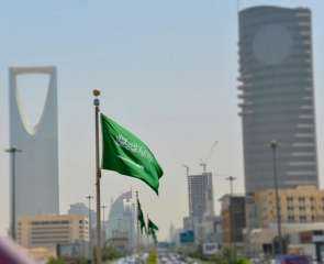 السعودية تعلن إيقاف صلاة الجمعة والجماعة والاكتفاء برفع الأذان فى المساجد