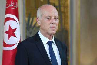 الرئيس التونسي يصدر أوامره للجيش بالتحرك لفرض الحجر الصحي العام