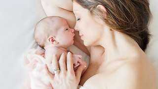 ١٠ أطعمة لزيادة لبن الأم خلال فترة الرضاعة الطبيعية