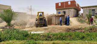 مراكز محافظه المنيا تسترد 220 فدانا وتزيل 69 حالة تعد بالبناء على الأراضي الزراعية