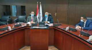 وزيرا النقل والبترول يبحثان إعادة تأهيل ورفع كفاءة خط سكة حديد قنا- سفاجا - أبو طرطور
