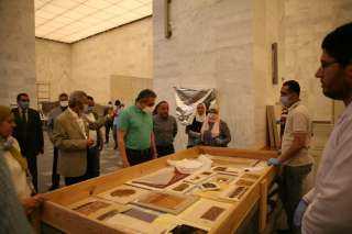 العناني يتفقد القاعات المختلفة للمتحف القومي للحضارة المصرية بالفسطاط