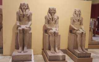 بالصور.. وصول مجموعة تماثيل الملك سنوسرت الأول المتحف المصري الكبير