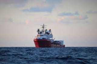 ”رويترز”:قراصنة يهاجمون سفينة نفط قبالة ساحل نيجيريا ويخطفون 9 أشخاص 