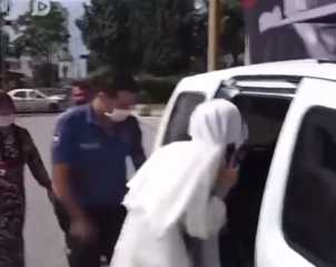 بالفيديو.. عروس تستعين بالشرطة لإنقاذها من محاولة أهلها إجبارها على الزواج