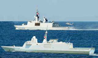البحرية المصرية والفرنسية تنفذان تدريباً عابراً فى البحر المتوسط 