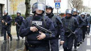 الشرطة الفرنسية: مهاجم يحتجز 6 رهائن في لو هافر ويطلق سراح واحد
