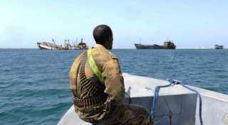 قراصنة صوماليون يخطفون سفينة ترفع علم بنما