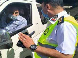 إتخاذ الإجراءات القانونية قِبل 3315 سائق نقل جماعى لعدم الإلتزام بإرتداء الكمامات الواقية