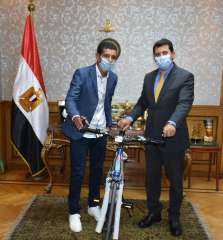 وزير الرياضة : ابراهيم عبدالناصر نموذج نفتخر به وندعمه.