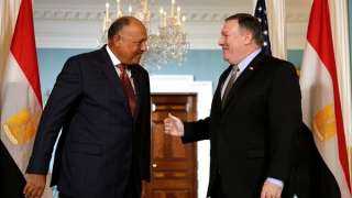 وزير الخارجية ونظيره الأمريكي يبحثان تثبيت وقف إطلاق النار في ليبيا  