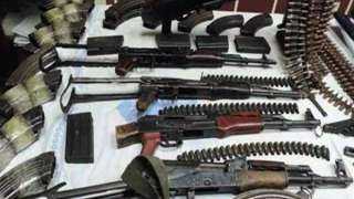  ضبط 7 متهمين بحوزتهم أسلحة نارية ومواد وأقراص مخدرة فى حملة أمينة بأسوان
