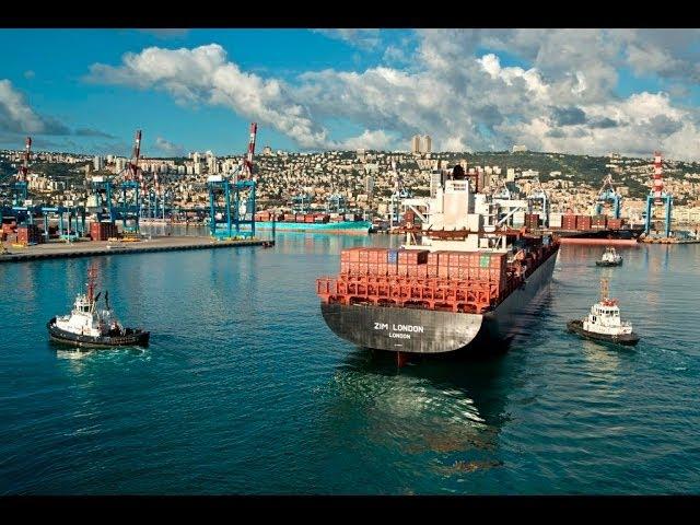 ميناء حيفا في إسرائيل