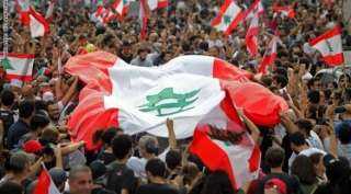 اللبنانيون يحيون الذكرى الأولى لانطلاق الاحتجاجات ضد الطبقة السياسية