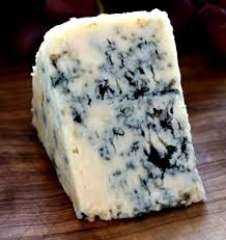 فوائد واضرار الجبنة الزرقاء