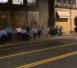 بالفيديو.. احتجاجات عنيفة في فيلادلفيا بعد مقتل رجل أسود برصاص الشرطة
