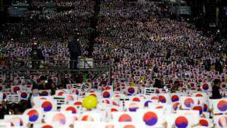 إلقاء البيض والاحتجاج على إطلاق سراح سجين متهم بجريمة مروعة فى كوريا الجنوبية