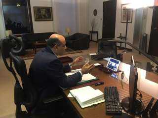 سفير مصر لدى هولندا يلقي محاضرة افتراضية للطلاب الدارسين بالبرنامج التدريبي حول نموذج محاكاة الأمم المتحدة
