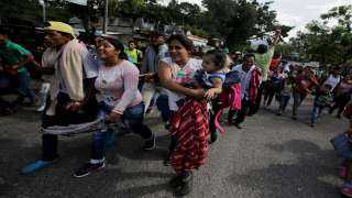 مهاجرين من هندوراس يتحركون صوب الولايات المتحدة مع قرب تنصيب بايدن