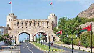 سلطنة عمان تستثني الأجانب من قائمة مهن في القطاع الخاص