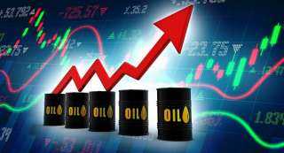 أسعار النفط تواصل ارتفاعها لأعلى مستوى في 13 شهرًا  