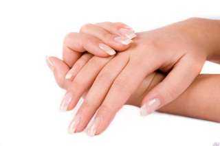 علاجات منزلية فعالة لعلاج تعرق اليدين والقدمين
