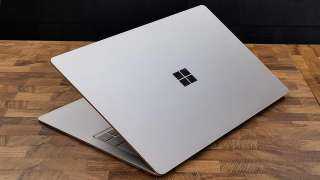الكشف عن مواصفات كمبيوتر مايكروسوفت ”Surface Laptop 4” المحمول